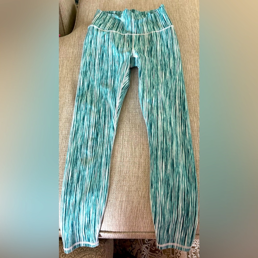 Striped Power Play by Fabletics leggings size XXS